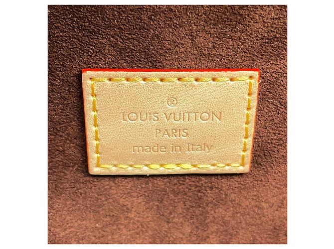 Borsa Louis Vuitton Monogram Pochette Métis MM Marrone - vista 14