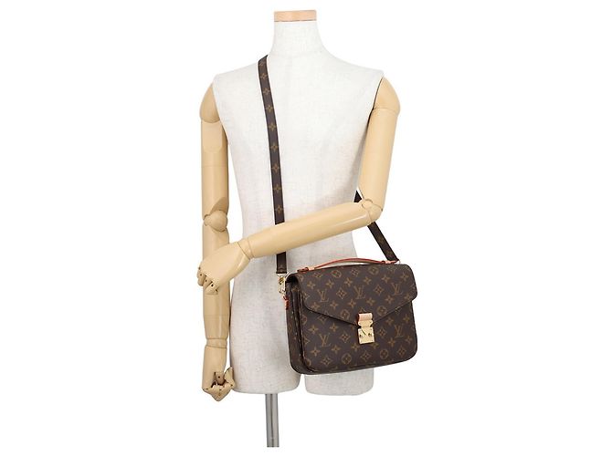 Borsa Louis Vuitton Monogram Pochette Métis MM Marrone - vista 5