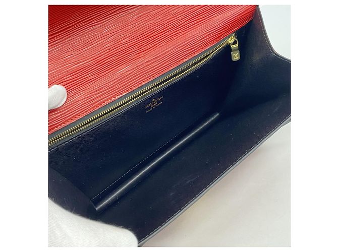Louis Vuitton Epi Monceau Handbag Red - view 4