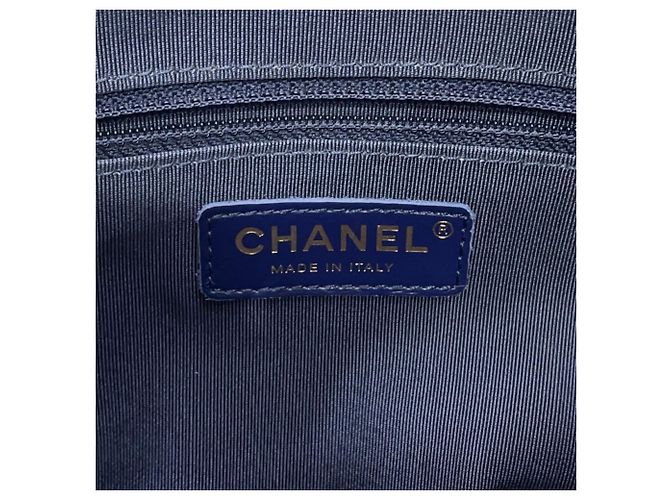 Borsa Chanel Matelassé in Navy Blu navy - vista 14