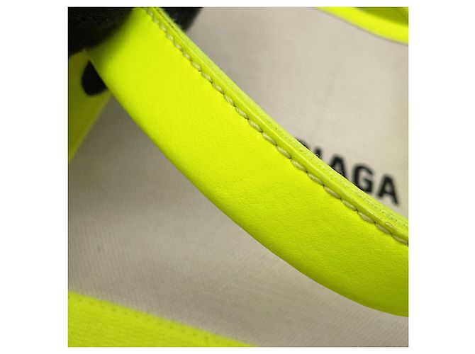 Everyday Borsa a mano gialla Balenciaga Giallo - vista 12
