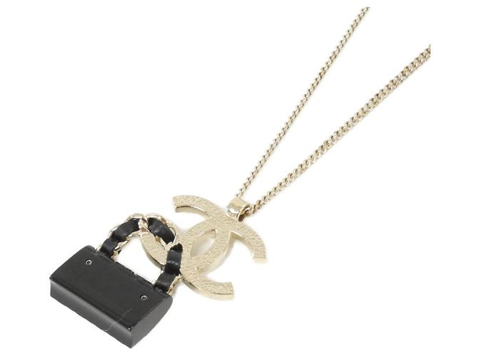 Timeless Collana in pelle Chanel ABA013 Nero D'oro - vista 3