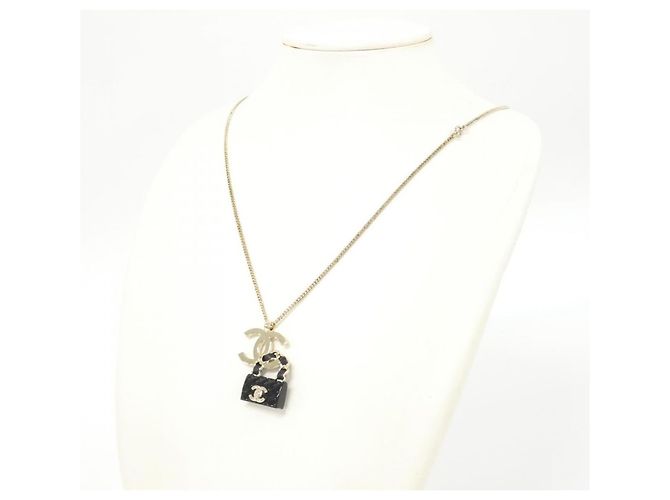 Timeless Collana in pelle Chanel ABA013 Nero D'oro - vista 6