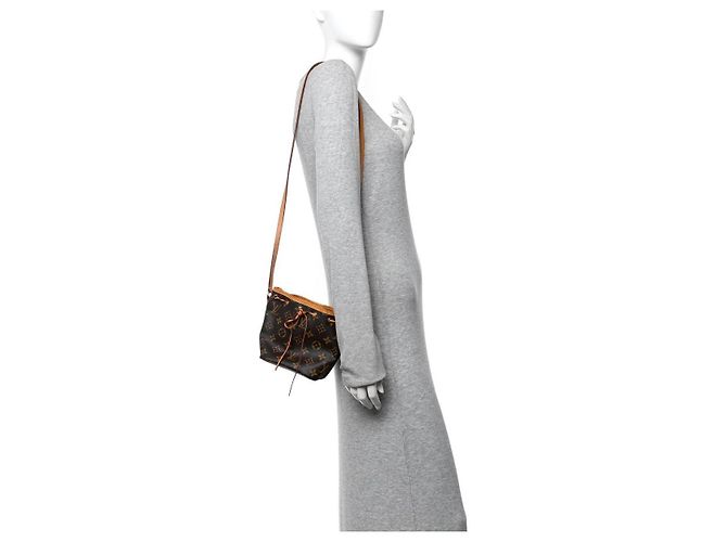LOUIS VUITTON Monogram Nano Noe Borsa a Secchiello/Crossbody Marrone/Beige Monogramma - vista 15