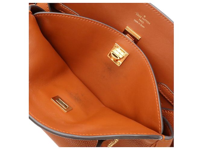 Borsa a mano e borsa a tracolla Louis Vuitton Mila PM Marrone - vista 9