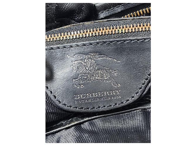 Borsa Hobo a Spalla in Pelle Borchiata Burberry Nero - vista 4