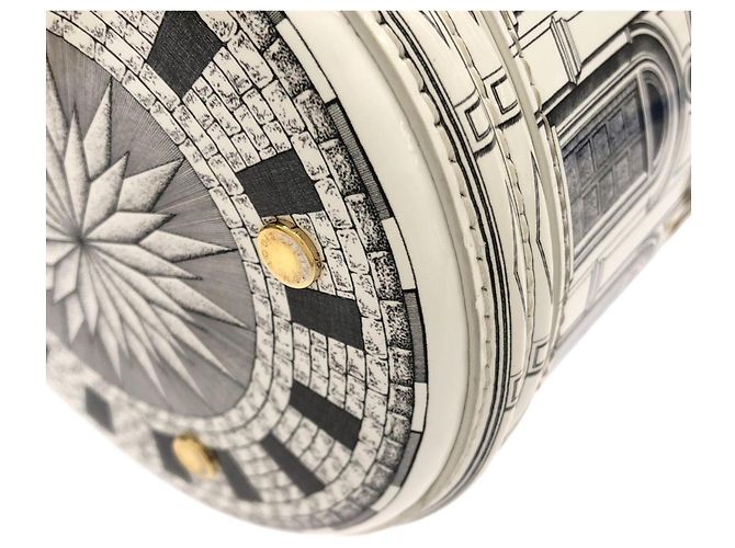 Borsa a Spalla Louis Vuitton Monogram (LV X Fornasetti) Cannes Marrone Bianco - vista 3