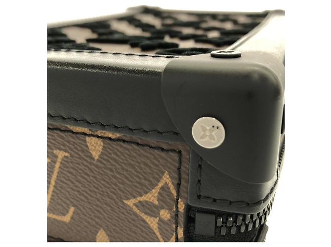 Louis Vuitton Monogram Tuftage Vertical Soft Trunk Schultertasche Braun Schwarz - Ansicht 2