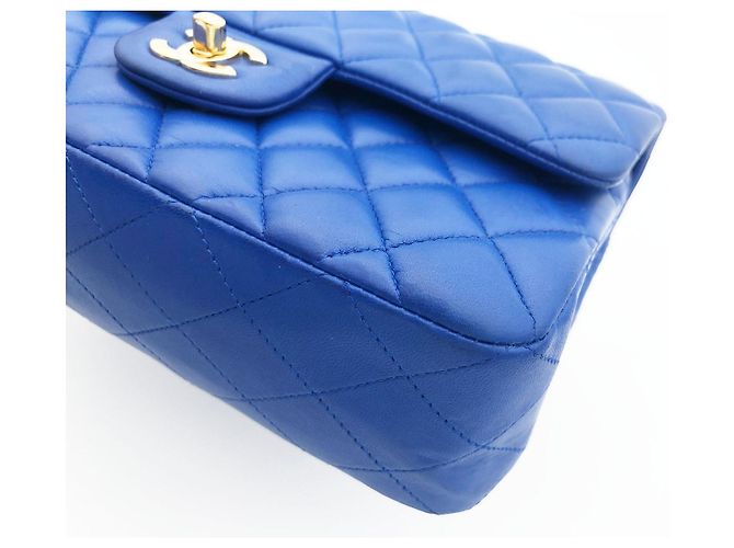 Timeless Borsa a patta classica media Chanel in agnello trapuntato blu - vista 12
