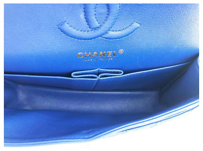 Timeless Borsa a patta classica media Chanel in agnello trapuntato blu - vista 16