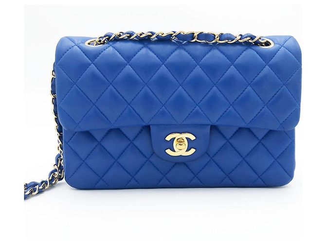 Timeless Borsa a patta classica media Chanel in agnello trapuntato blu - vista 3