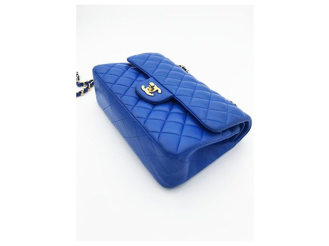 Timeless Borsa a patta classica media Chanel in agnello trapuntato blu - vista 7