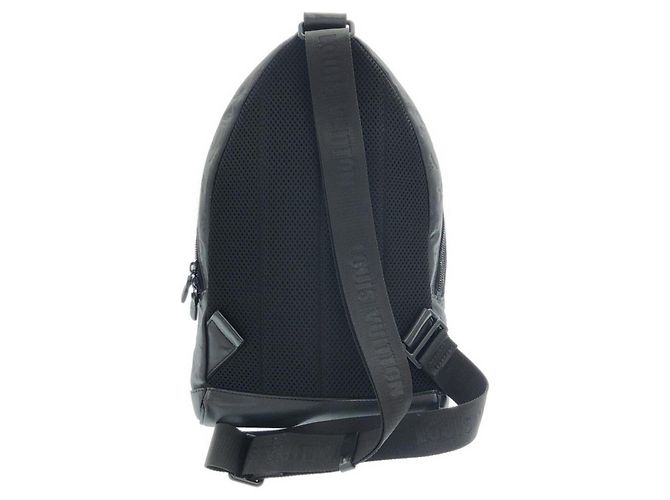 Borsa a tracolla Louis Vuitton Monogram Shadow Racer Nero - vista 2