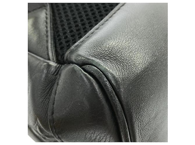 Borsa a tracolla Louis Vuitton Monogram Shadow Racer Nero - vista 3