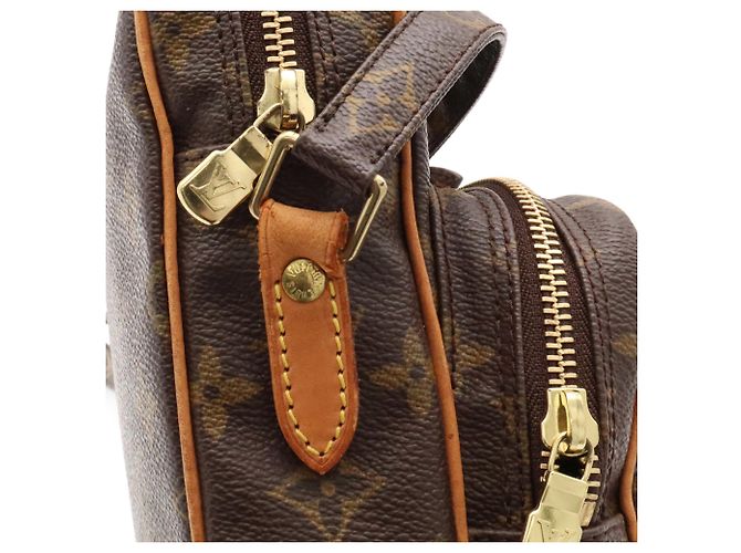 Borsa a tracolla Louis Vuitton Monogram Amazon Pochette Marrone - vista 6