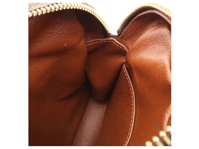 Borsa a tracolla Louis Vuitton Monogram Amazon Pochette Marrone - vista 9