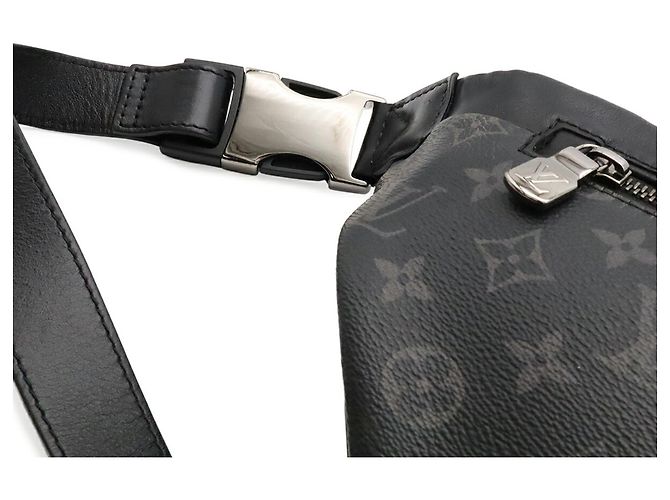 Marsupio Louis Vuitton Monogram Eclipse Discovery PM Marrone Nero Monogramma - vista 7