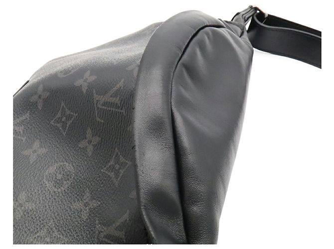 Marsupio Louis Vuitton Monogram Eclipse Discovery PM Marrone Nero Monogramma - vista 9
