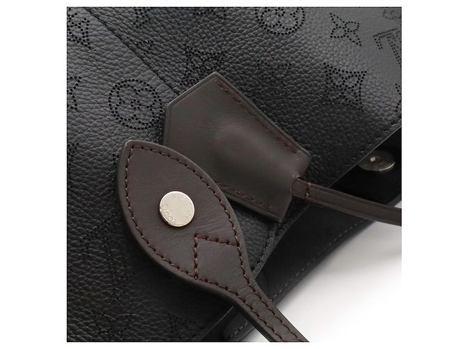 Borsa Tote Louis Vuitton Monogram Mahina Hina MM Nero - vista 7