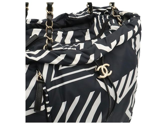 Zaino CHANEL Coco Beach Nero Bianco - vista 10