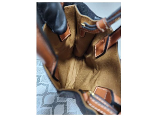 Céline CELINE Triomphe Canvas Calfskin Mini Vertical Tote Brown/Black Marrone Monogramma - vista 11