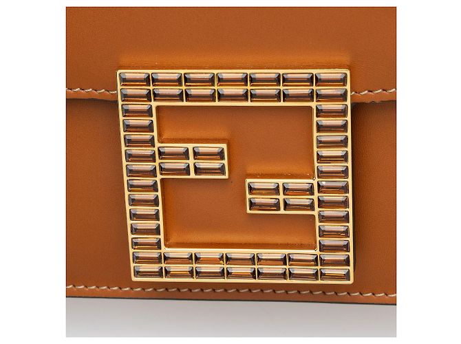 Fendi Borsa a tracolla piccola in pelle di vitello e cristalli Fab Marrone - vista 9
