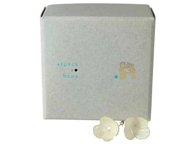 Autre Marque Orecchini Hydrangea ALPACA TO HANA Bianco - vista 6