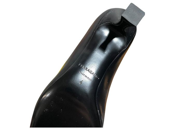 Décolleté in pelle Salvatore Ferragamo SIWAR60 Nero - vista 9