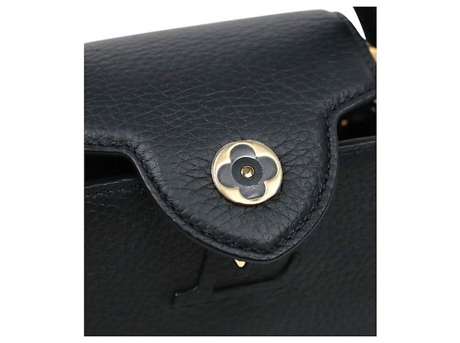 Louis Vuitton Mini Borsa Tote Capucines Nera Nero - vista 8