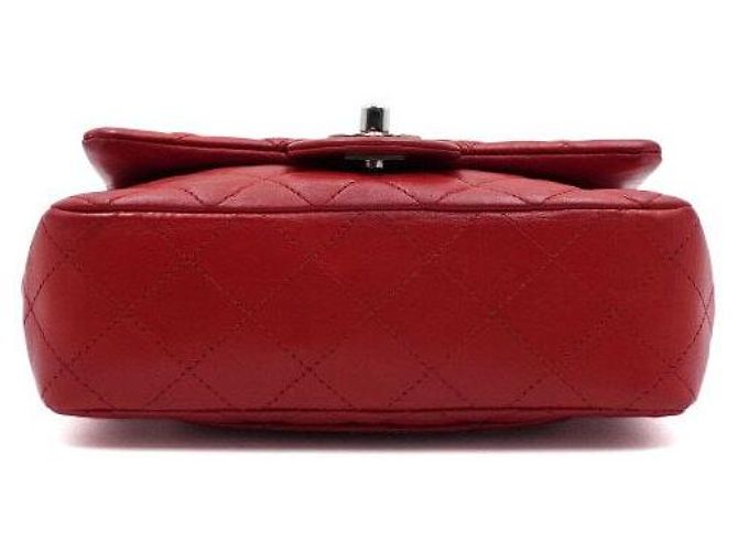 Chanel Borsa a tracolla e crossbody Mini Classic Flap in agnello rosso con catena argentata - vista 7