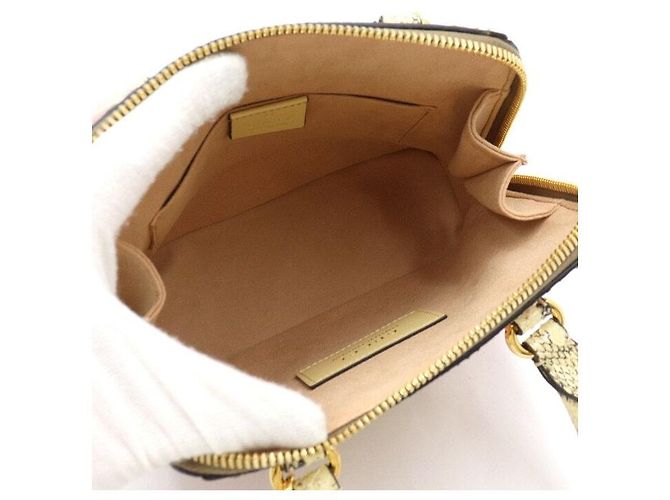 Horsebit 1955 Gucci Limitierte Mini Top Handle, Tote und Crossbody Tasche aus rosa Python mit Horsebit Pink - Ansicht 5