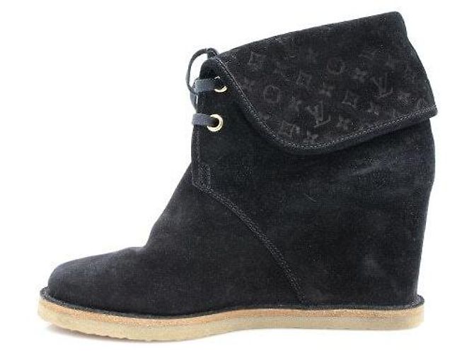 Louis Vuitton Botas Desert de ante Monogram para mujer Dorado - vista 5