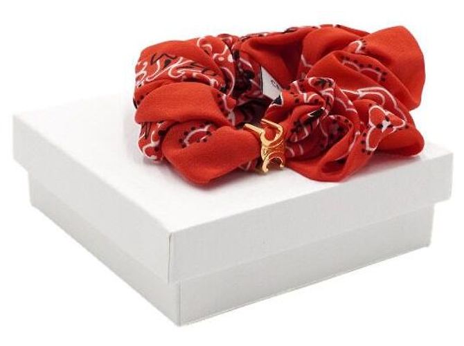 Céline Americana Bandana roter Seiden-Scrunchie mit goldfarbenem Messing-Haarspange - Ansicht 4
