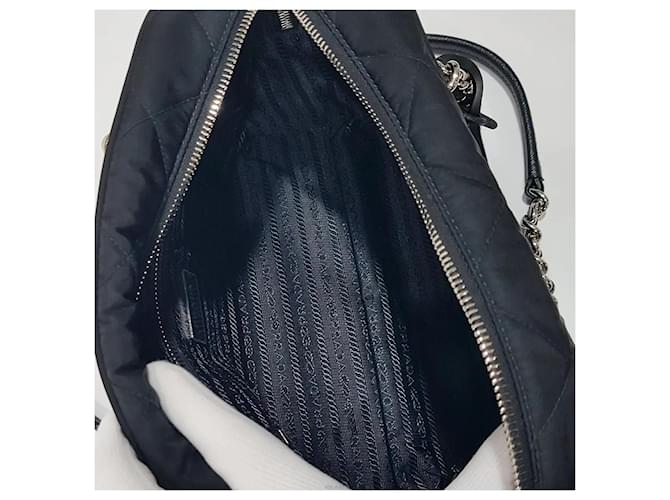 Prada Pocono Small Quilted Chain Shoulder Bag Nero - vista 8