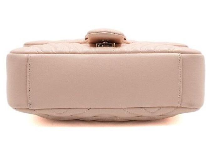 Gucci Bolsa de ombro média GG Marmont Matelassé Rosa Suave - vista 7