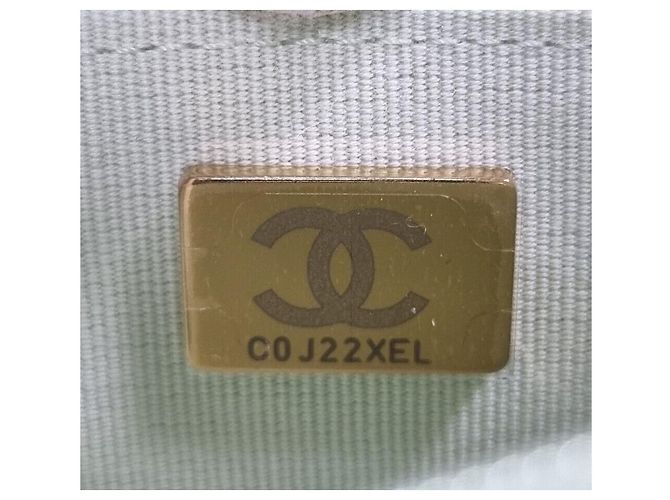 Chanel Borsa a tracolla WOC Caviar Classic Versione con chip interno Bianco - vista 8