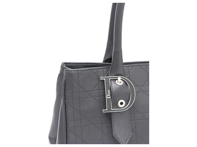 Dior Sac Tote e Bolsa de Ombro com Fivela Cannage Preto - vista 15