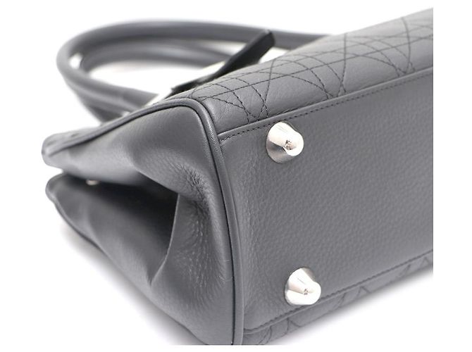 Dior Sac Tote e Bolsa de Ombro com Fivela Cannage Preto - vista 16