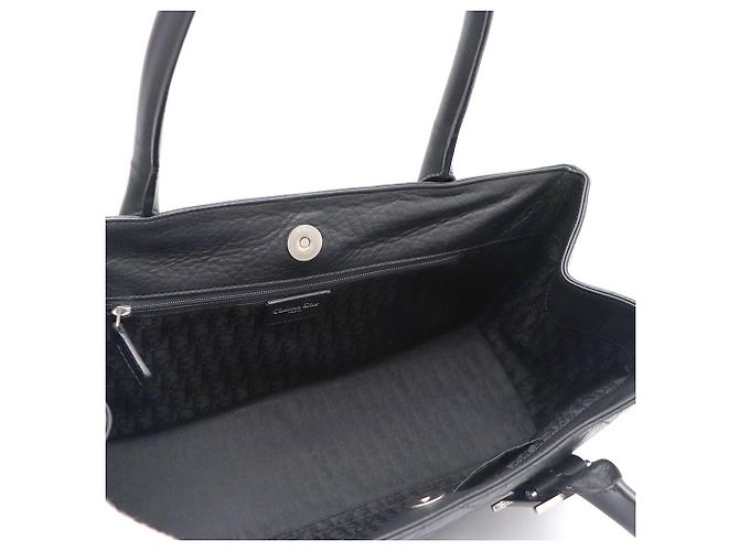 Dior Sac Tote e Bolsa de Ombro com Fivela Cannage Preto - vista 9