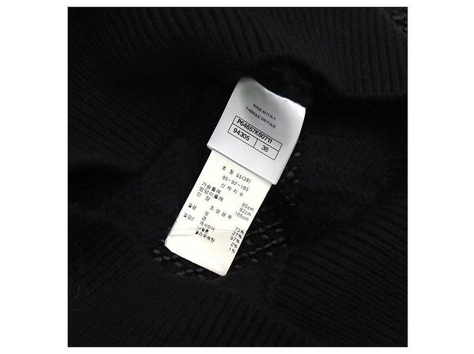Chanel Schwarzer Strick aus Kaschmir-Mischung mit Knopfdetails für Damen - Ansicht 7