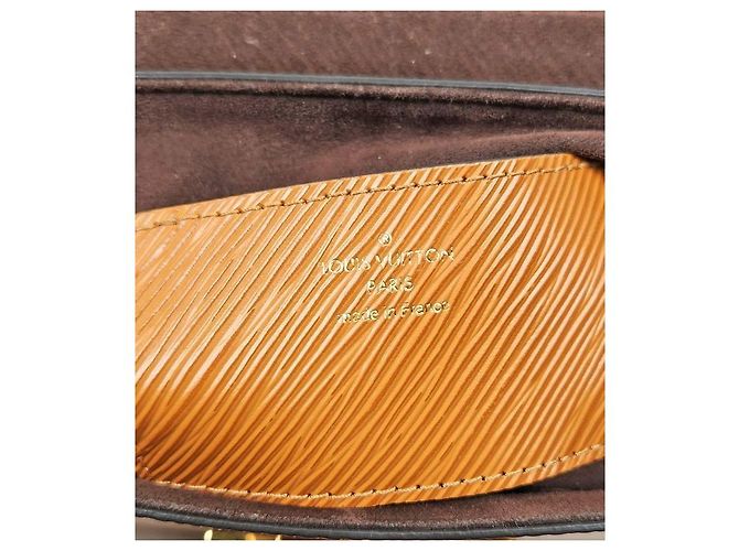Louis Vuitton Borsa a Spalla Epi Twist MM Marrone - vista 10