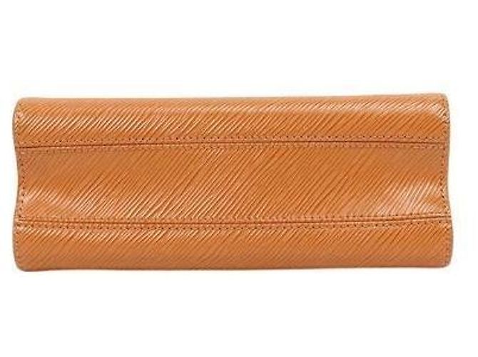 Louis Vuitton Borsa a Spalla Epi Twist MM Marrone - vista 4