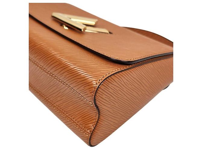 Louis Vuitton Borsa a Spalla Epi Twist MM Marrone - vista 6