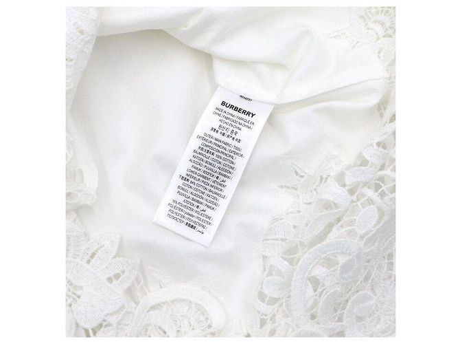 Burberry Weiße Baumwoll-Hemdenjacke mit Stickereidetails für Damen - Ansicht 8