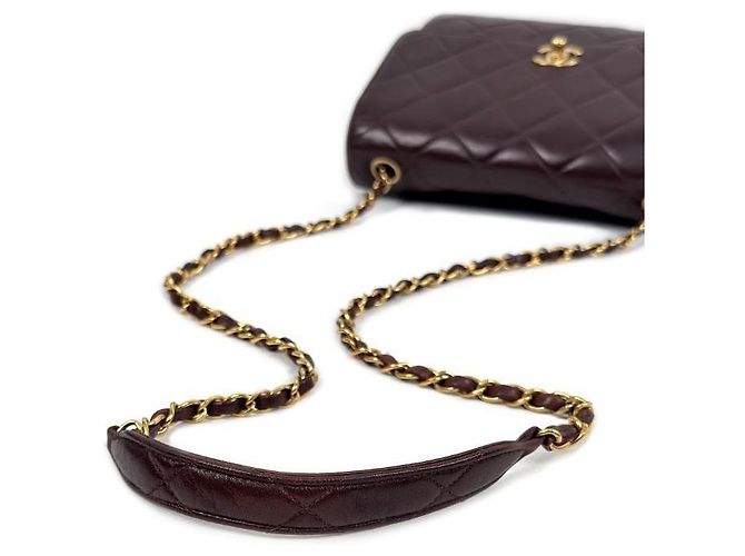 Chanel Borsa a tracolla con patta trapuntata marrone - vista 10