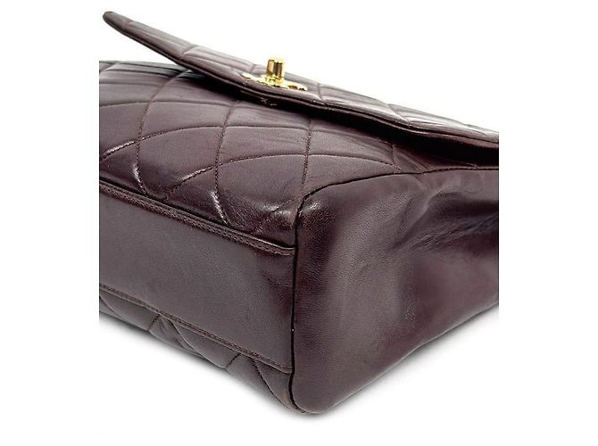 Chanel Borsa a tracolla con patta trapuntata marrone - vista 6