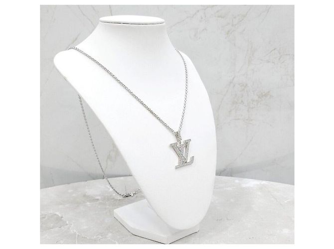 Louis Vuitton Collana con pendente LV in oro bianco e diamanti Argento - vista 3