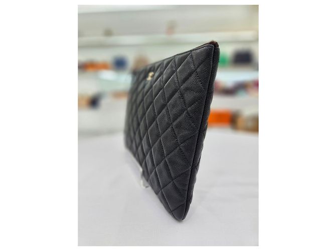Chanel Bolso de mano Caviar Medium Gold Series Negro - vista 12