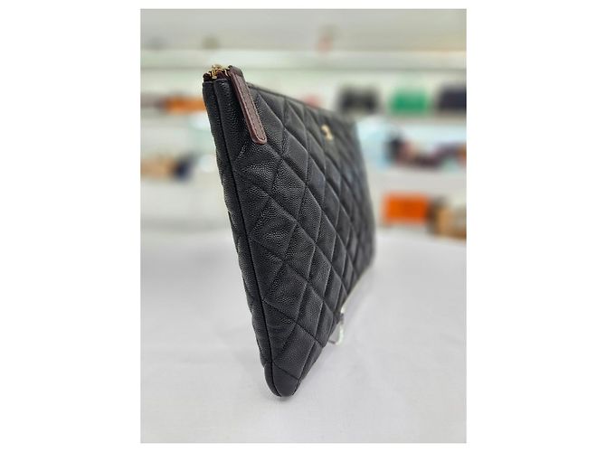 Chanel Bolso de mano Caviar Medium Gold Series Negro - vista 13