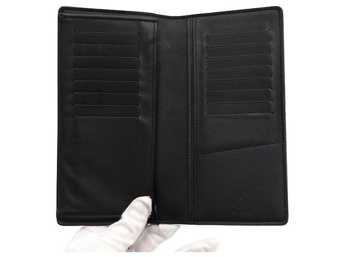 Louis Vuitton Black Monogram Taurillon Leather Brazza Wallet for Men - view 4